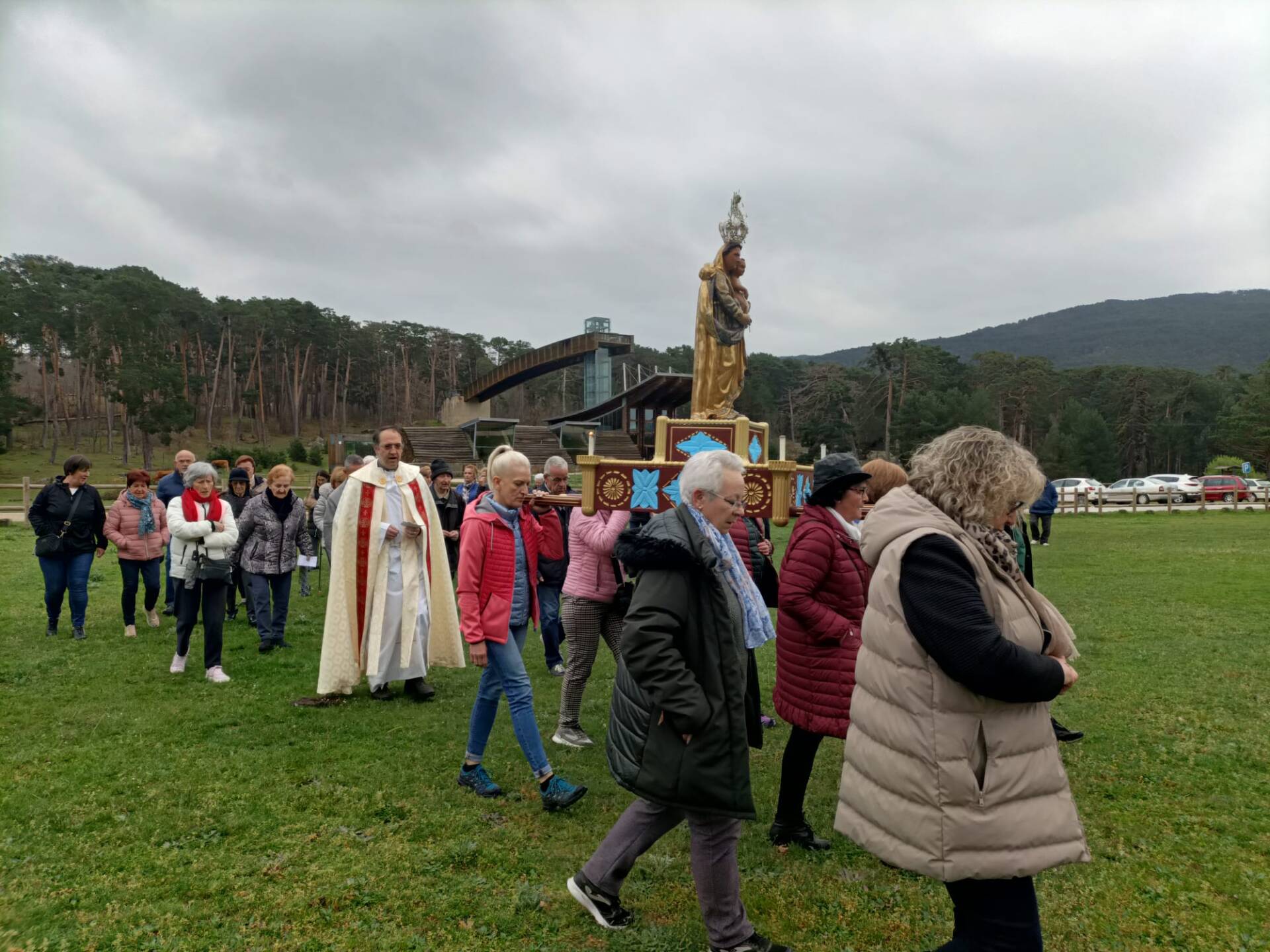 El arciprestazgo de La Sierra vive el Jubileo en Revenga 10 El arciprestazgo de La Sierra vive el Jubileo en Revenga