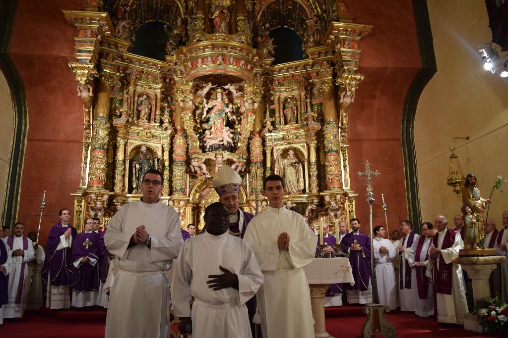 «Un paso serio» en el camino al sacerdocio 5 rito-admision-3.jpg