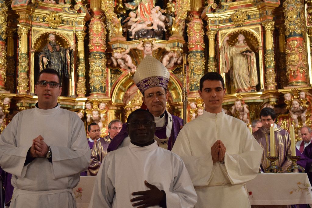«Un paso serio» en el camino al sacerdocio 4 rito-admision-4.jpg