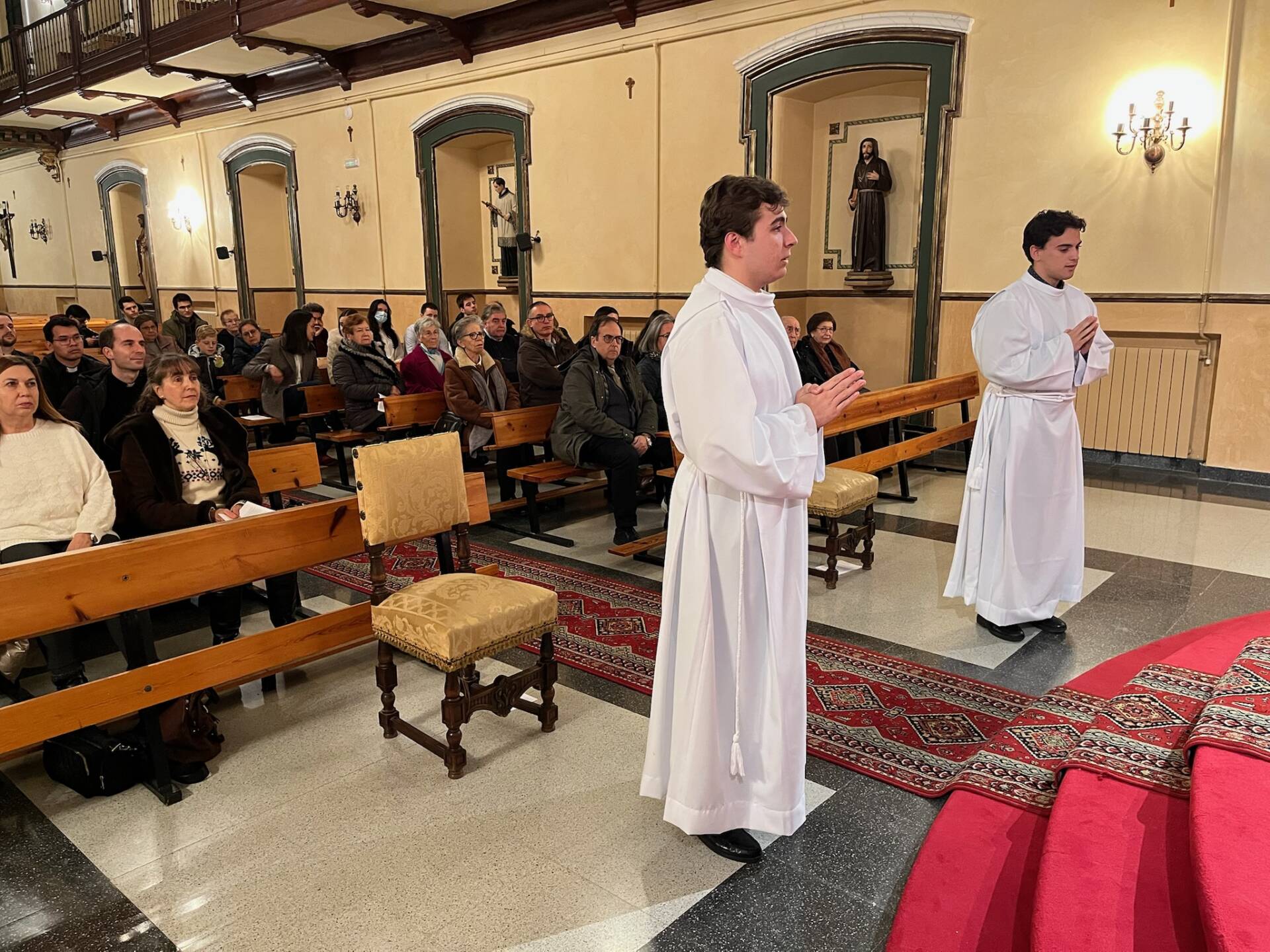 Dos seminaristas reciben la admisión a órdenes en el Seminario 10 Dos seminaristas reciben la admisión a órdenes en el Seminario