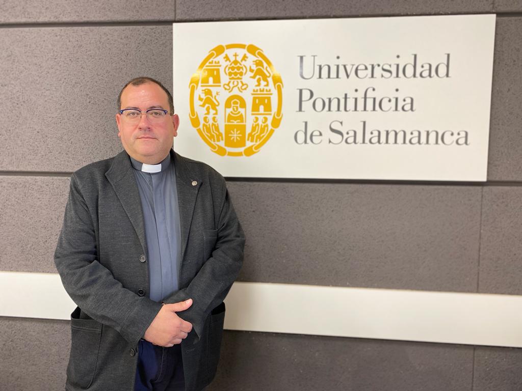 «La Teología tiene que reclamar su espacio en la plaza pública» 1 Román Ángel Pardo, nuevo decano de la Facultad de Teología de la UPSA