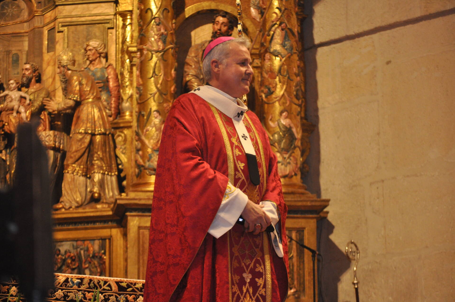 Varios adultos reciben el sacramento de la confirmación en la Catedral 7 sacramento de la confirmación