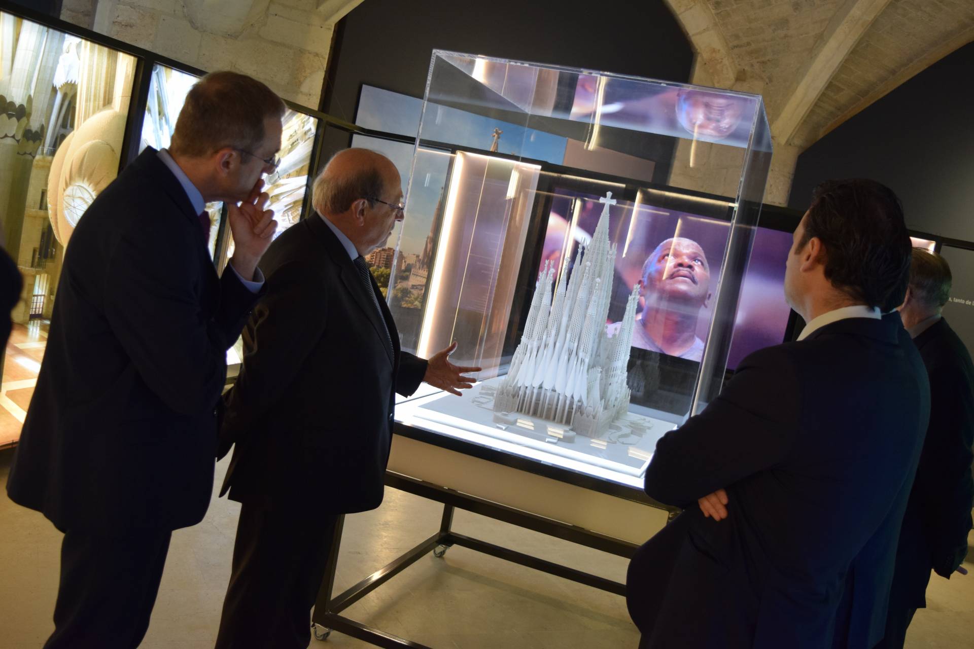 Llega a la Catedral la exposición «Gaudí y la Sagrada Familia» 6 sagrada familia_6