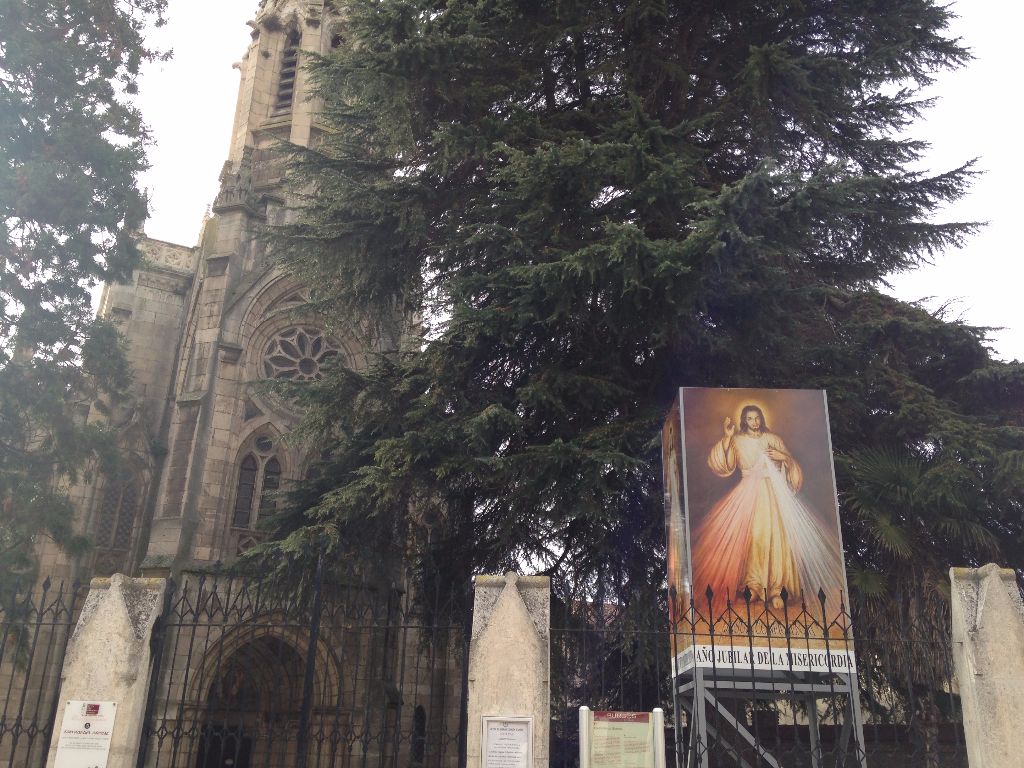 El cuadro de la Misericordia anuncia que el monasterio de las Salesas es templo jubilar 2 salesas-burgos-1.jpg