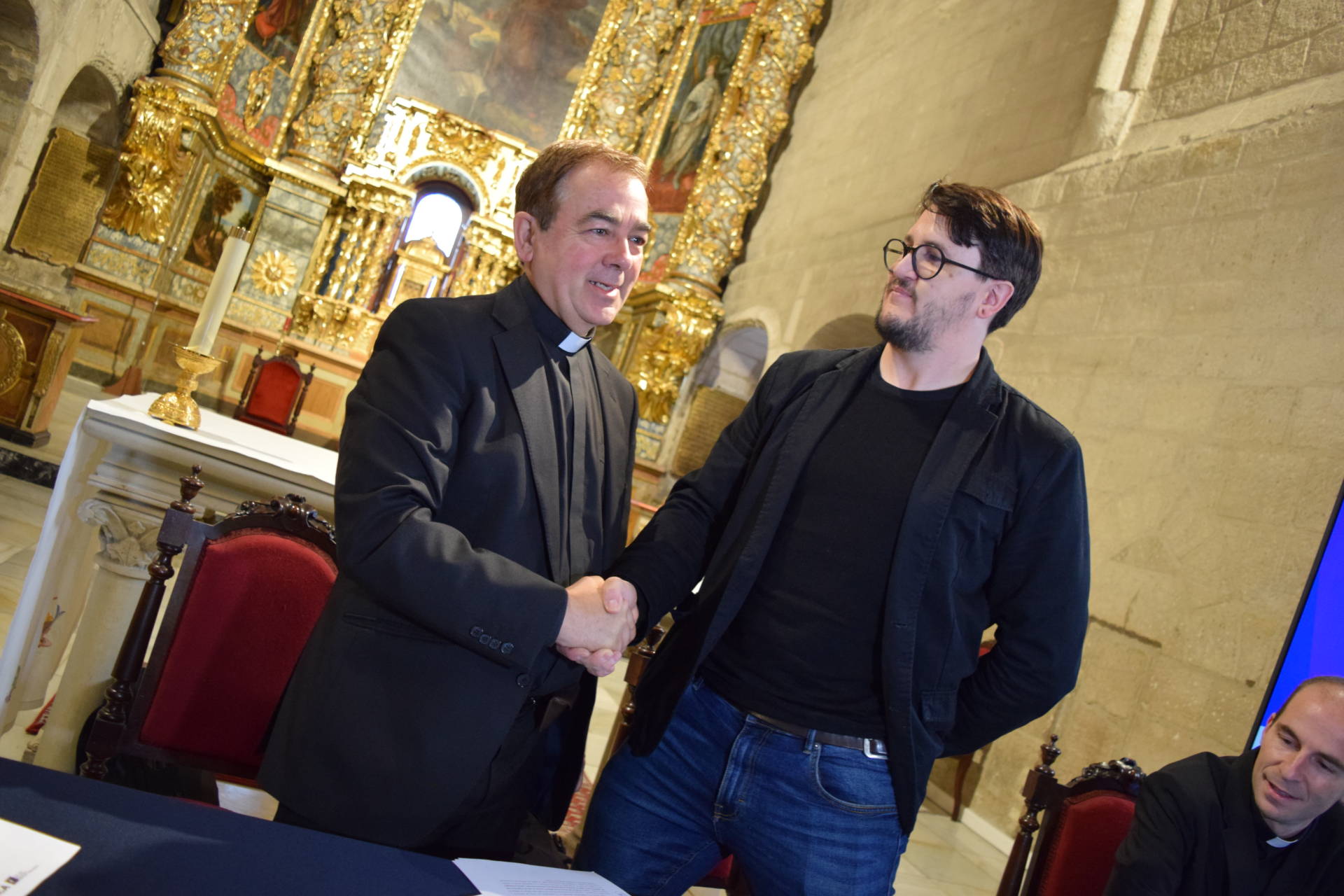 «San Gil Virtual»: la experiencia que permite a los turistas conocer el templo a través de gafas 3D 2 parroquia de San Gil virtual