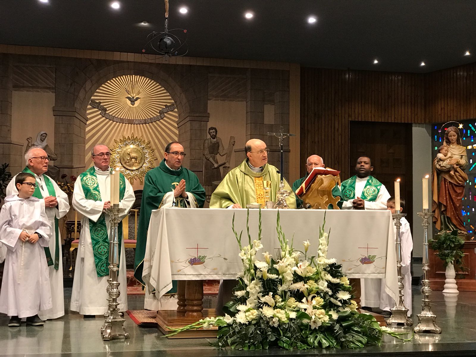 Don Fidel Herráez visita la parroquia de San José Obrero 11 san jose obrero 12