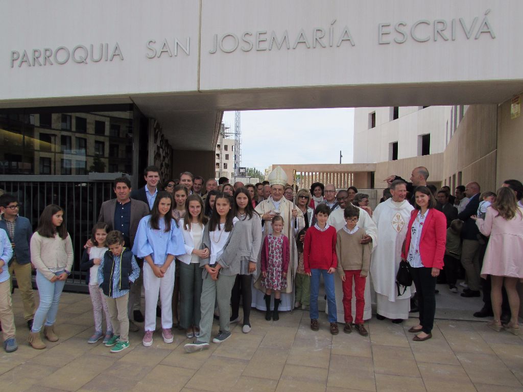 El arzobispo visita la parroquia de San Josemaría 2 san-josemaria-burgos-1.jpg