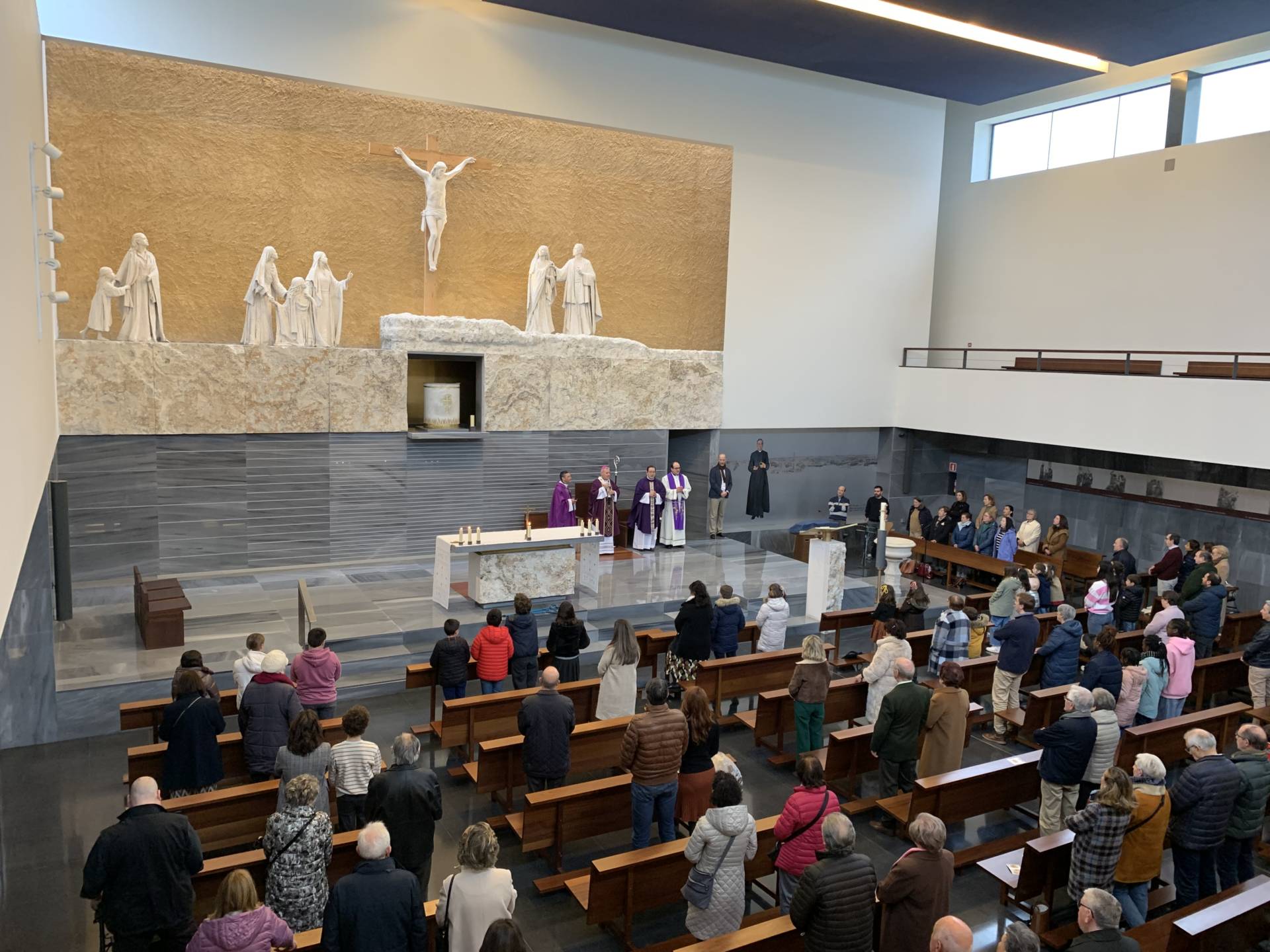El arzobispo prosigue su visita pastoral en la parroquia de San Josemaría Escrivá 3 parroquia san josemaría escrivá burgos