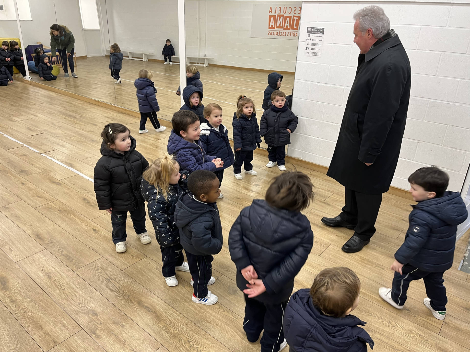El arzobispo prosigue su visita pastoral en la parroquia de San Josemaría Escrivá 4 parroquia san josemaría escrivá burgos