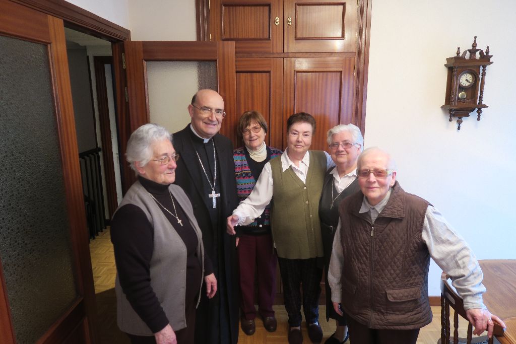 El arzobispo visita la parroquia de San Nicolás de Miranda de Ebro 8 san-nicolas-miranda-ebro-9.jpg