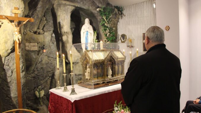 Las reliquias de santa Bernardita recorrerán la diócesis 1 La diócesis de Cartagena fue la primera en recibir las reliquias de la santa.