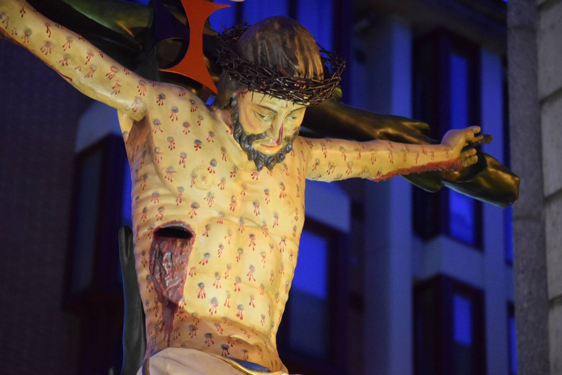 Esta vez sí: el Santísimo Cristo de Burgos recorre las calles en vertical 6 santísimo cristo de burgos