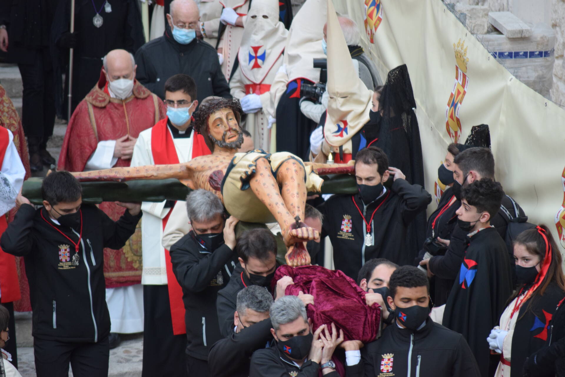Esta vez sí: el Santísimo Cristo de Burgos recorre las calles en vertical 1 santísimo cristo de burgos