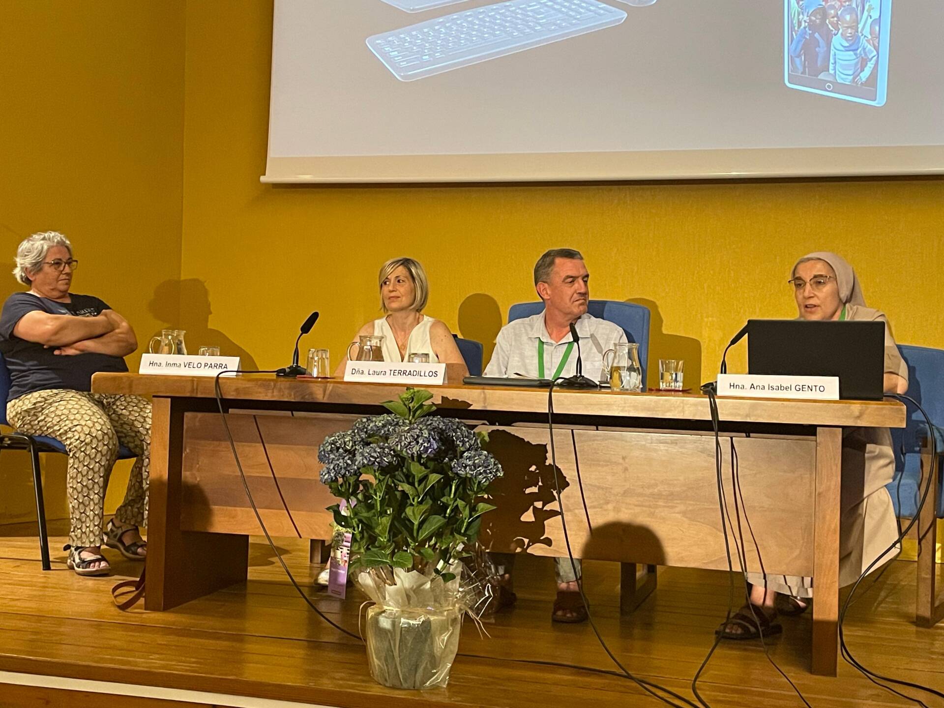 «A más misión, más esperanza»: la segunda jornada de la SEM aborda las Palabras de Esperanza 8 segunda-jornada-sem-misionología-burgos_00009