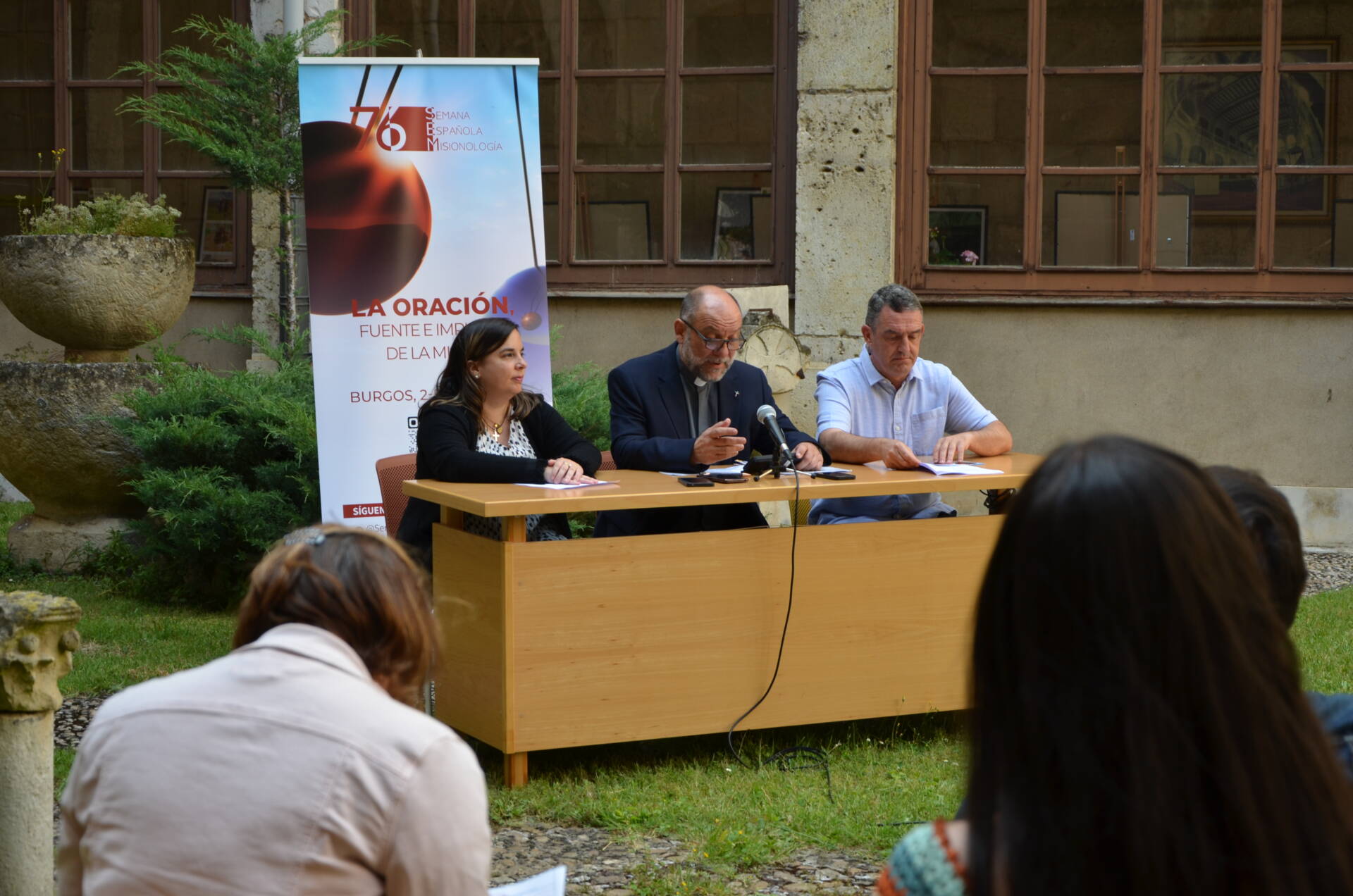 La oración es la clave que permite entender la vocación de los 6900 misioneros españoles 5 semana-misionología_00005