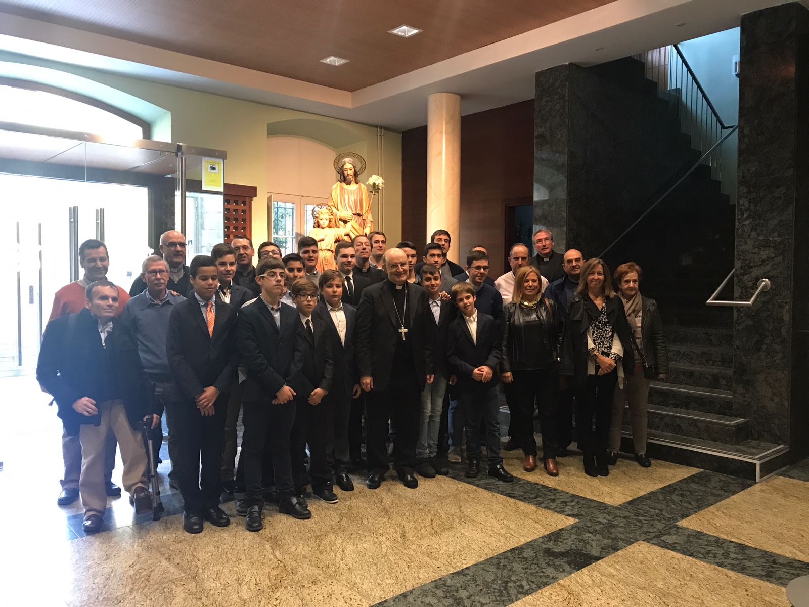 Don Fidel Herráez preside la misa de comienzo de curso en el Seminario Menor 2 seminario menor burgos