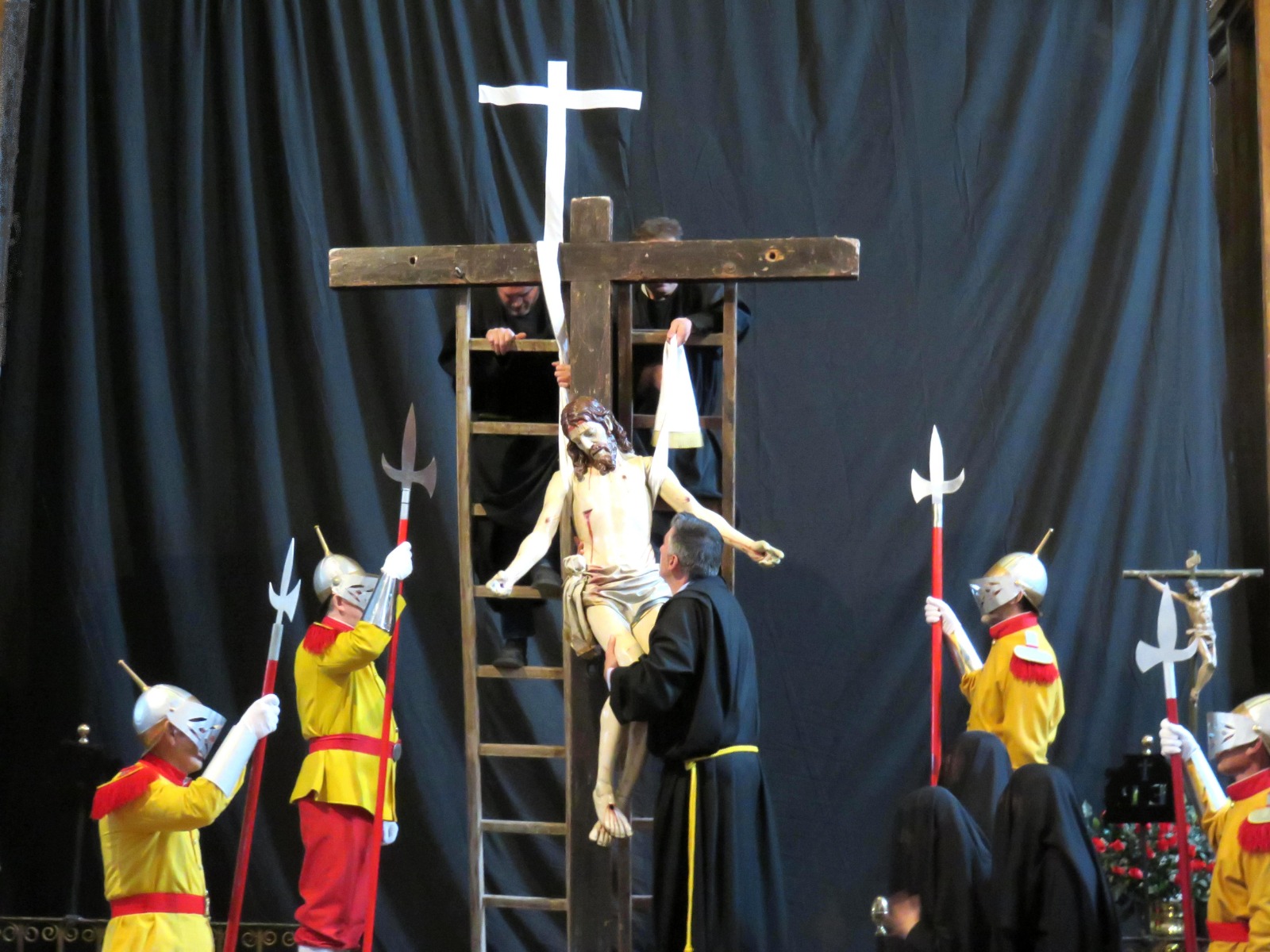 La Ribera pone en valor las tradiciones más genuinas de su Semana Santa 2 La Ribera pone en valor las tradiciones más genuinas de su Semana Santa