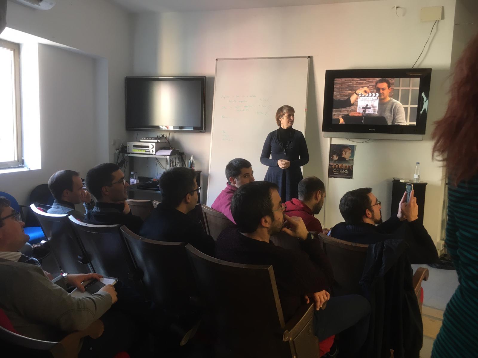 Seminaristas mejoran sus técnicas de discurso oral de la mano de Assumpta Serna 3 tecnicas discurso oral 4