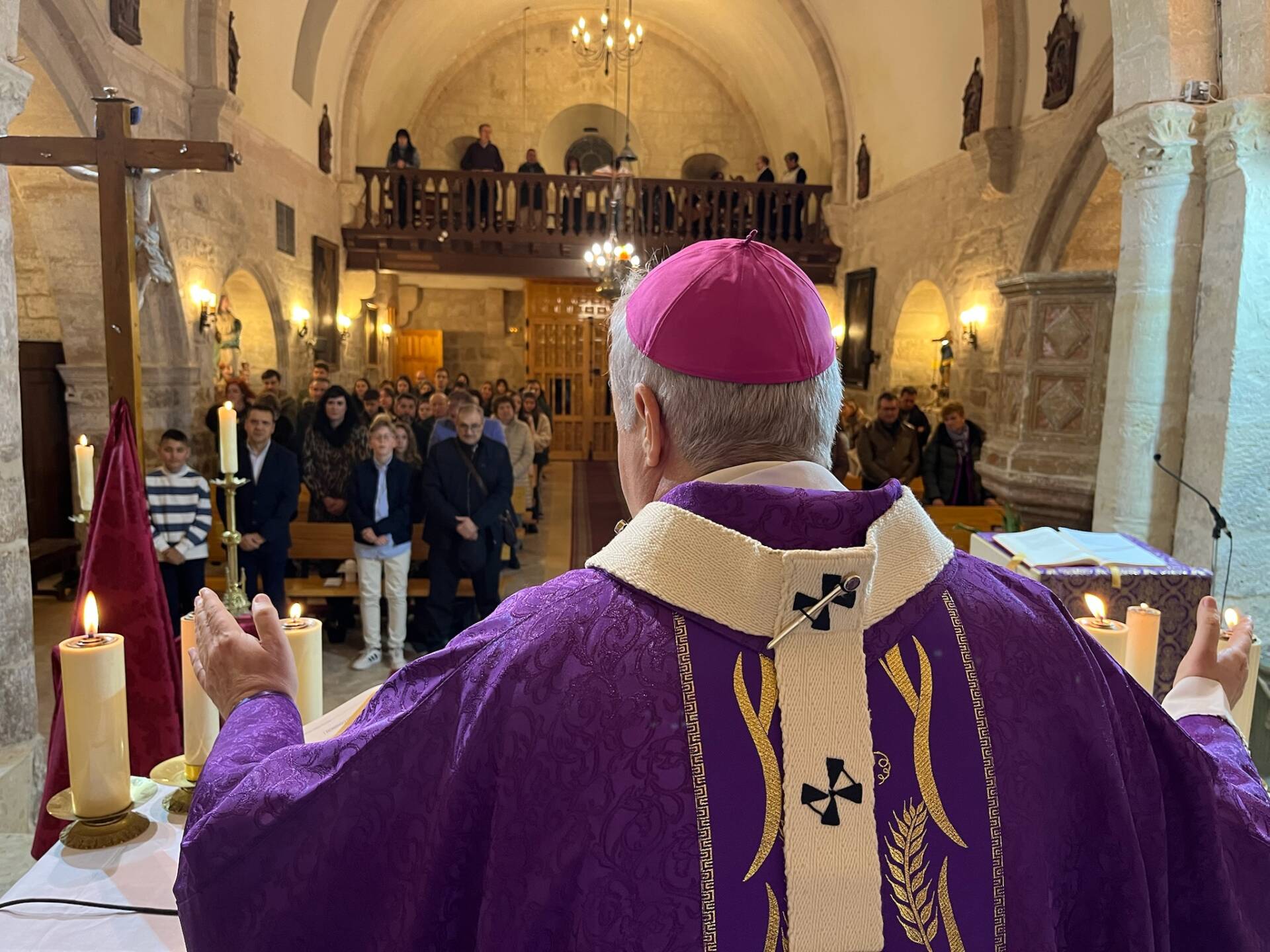 Mons. Mario Iceta continúa con su visita en la unidad pastoral de Ubierna 3 Mons. Mario Iceta continúa con su visita en la unidad pastoral de Ubierna
