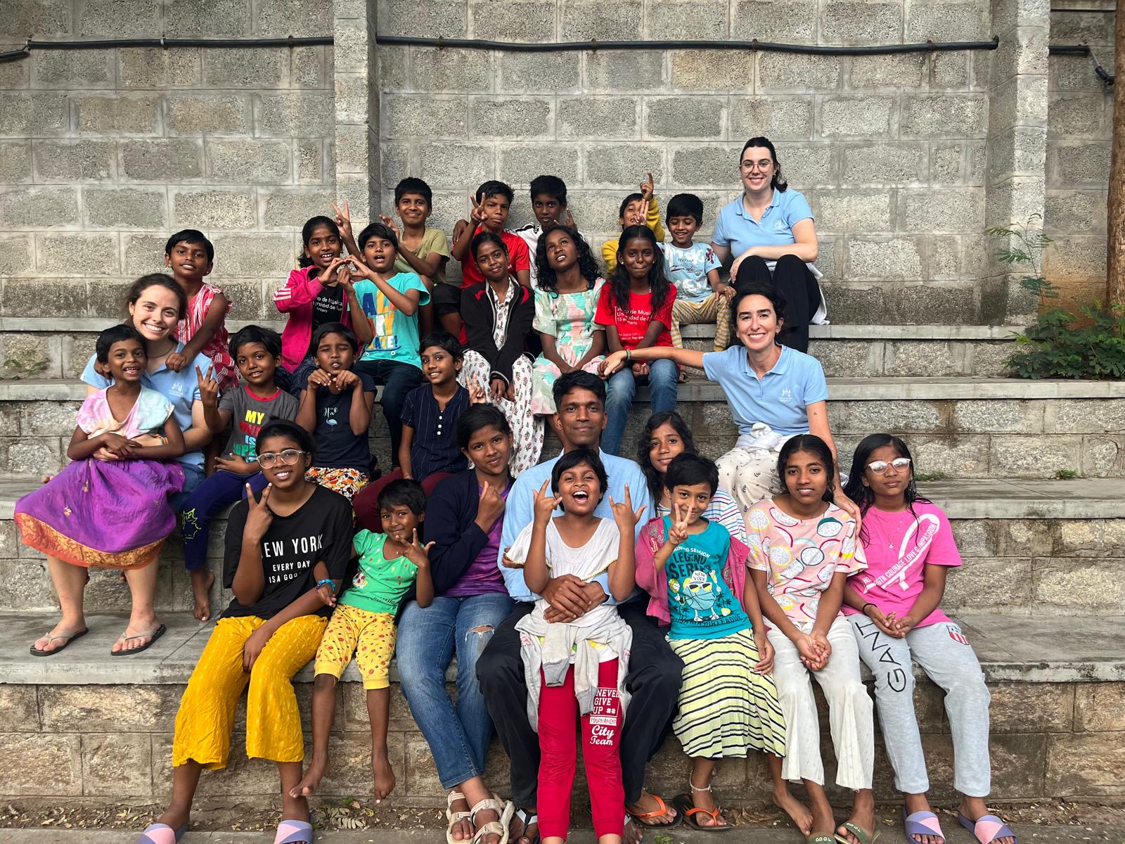 El proyecto UBU-Bangalore se expone en la Semana Solidaria de la UBU 2 El proyecto UBU-Bangalore se expone en la Semana Solidaria de la UBU