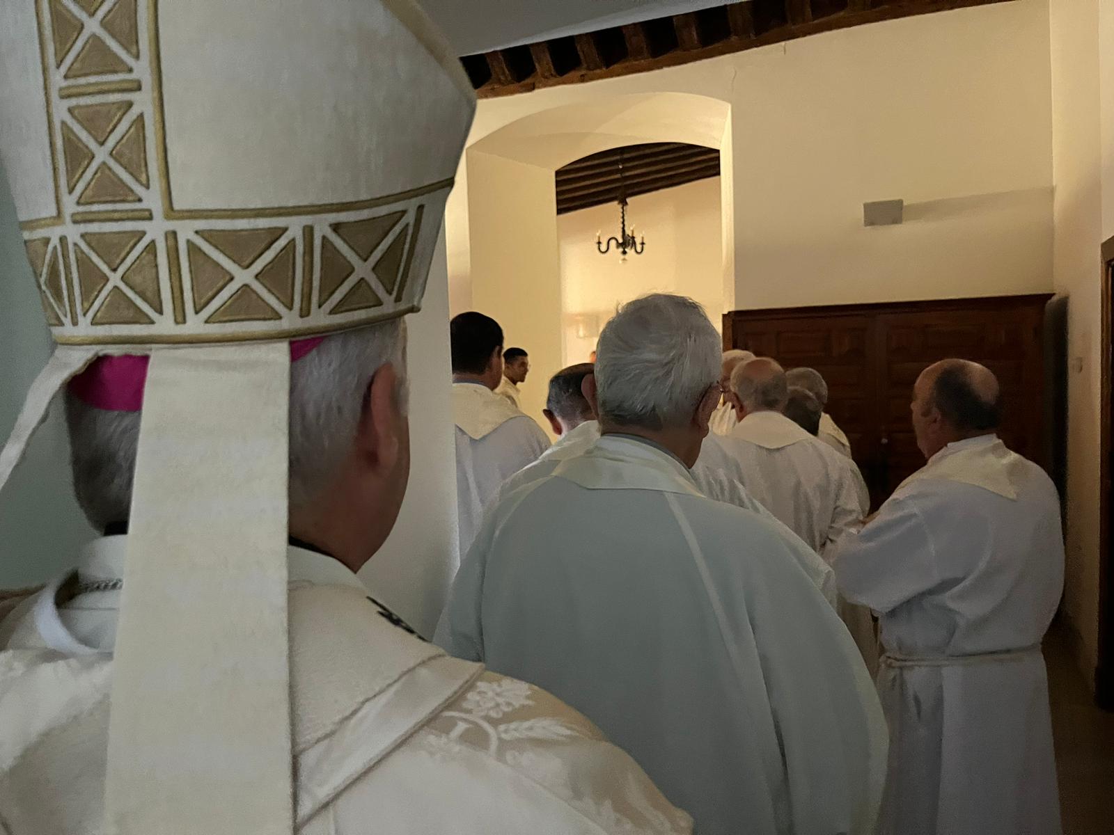 Los sacerdotes de la ciudad inician el curso con su tradicional 'universidad de curas' 7 universidad-curas-24_03