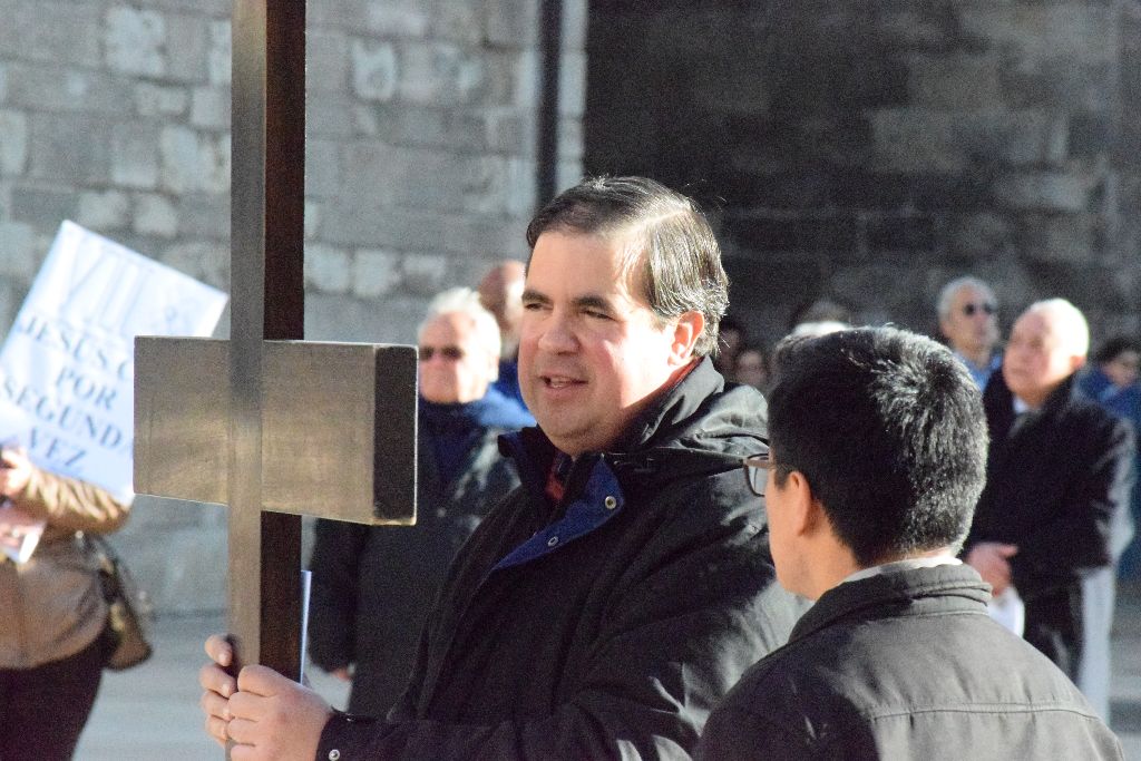 El Via Crucis, un canto a la vida 1 via-crucis-burgos-2.jpg
