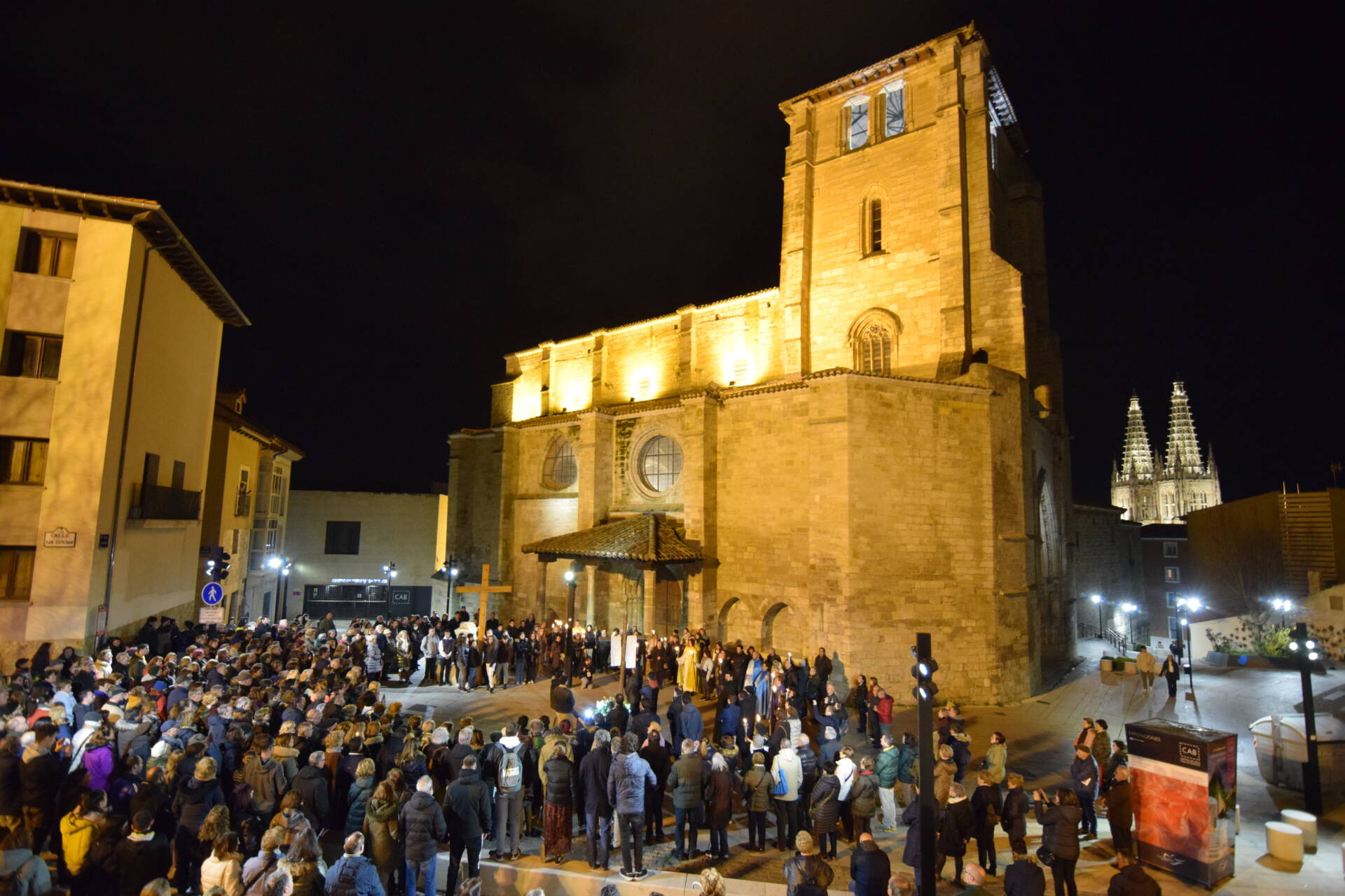 Jóvenes con «corazón libre para no ser esclavos de las trampas del mundo» 1 Via Crucis juvenil castillo burgos