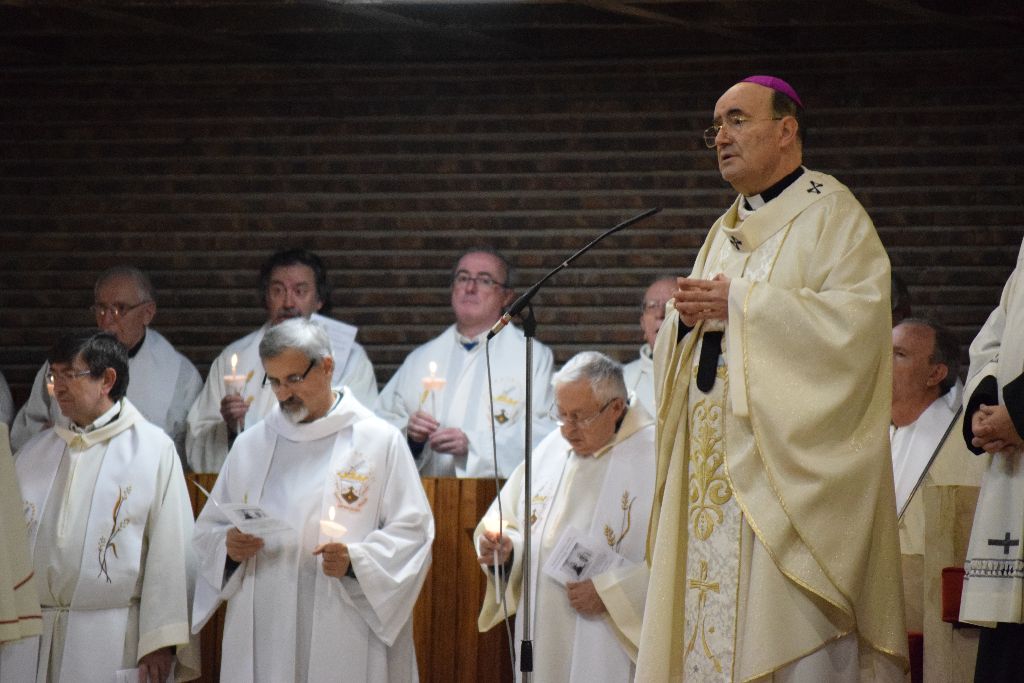 «Hay que pedir y merecer las vocaciones: el futuro está asegurado» 10 vida-consagrada-burgos10.jpg