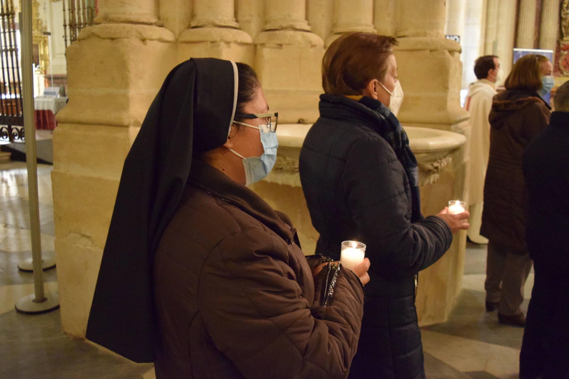La vida consagrada, luz para iluminar los agujeros oscuros de la sociedad 2 vida consagrada_3