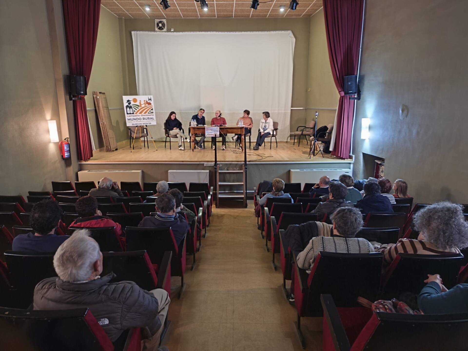Villahoz acoge el primer encuentro de la Campaña Diocesana sobre el Mundo Rural 6 villahoz-encuentro-campana-diocesana-mundo-rural_06