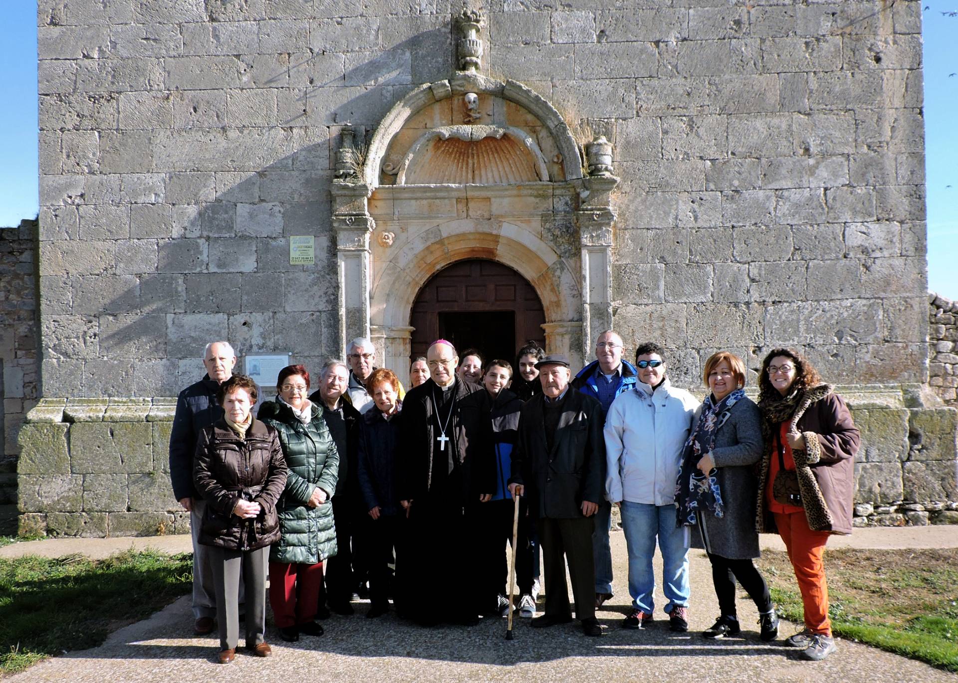 El arzobispo realiza la visita canónica a las parroquias del entorno de Villalmanzo 2 villalmanzo 2