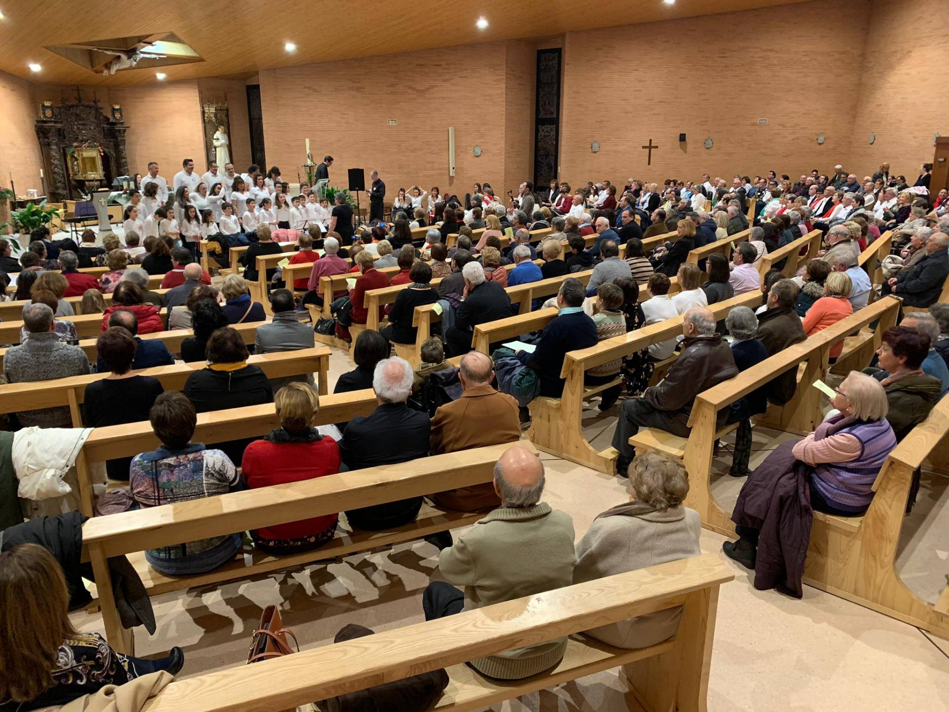 Los certámenes de villancicos marcan el ritmo de la Navidad 10 villancicos 10