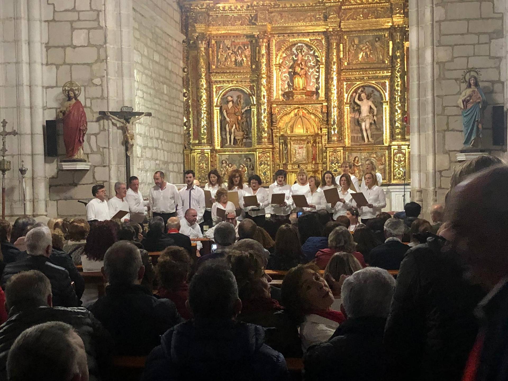 Los certámenes de villancicos marcan el ritmo de la Navidad 8 villancicos 8