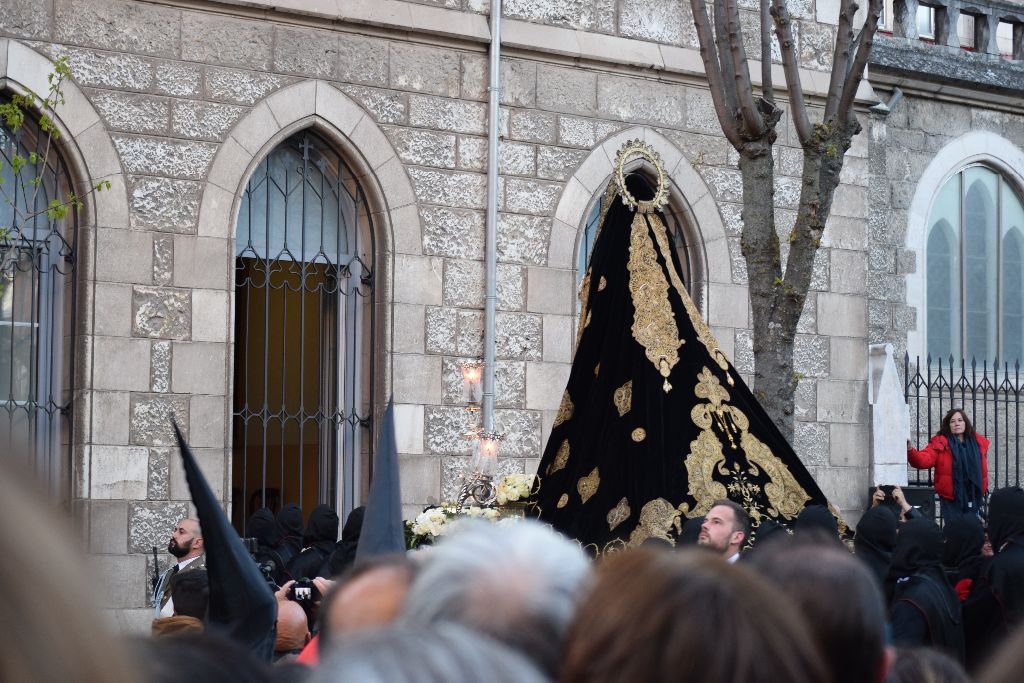 Burgos acompaña a María en su soledad 17 virgen-soledad-burgos-12.jpg