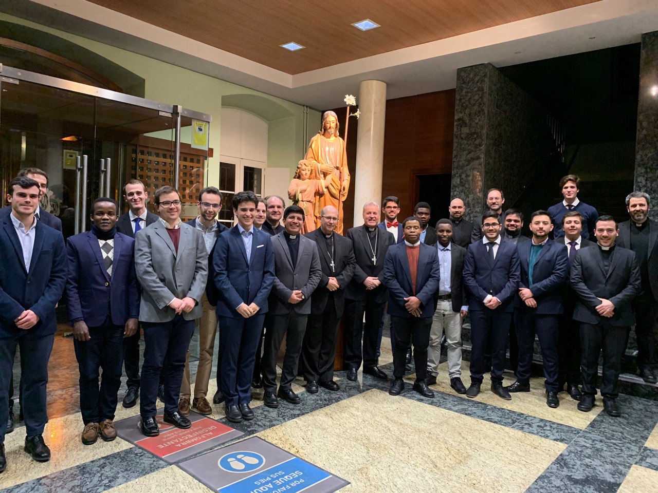 Los Seminarios de Burgos reciben la visita apostólica encargada por el Papa 1 visita canonica seminarios