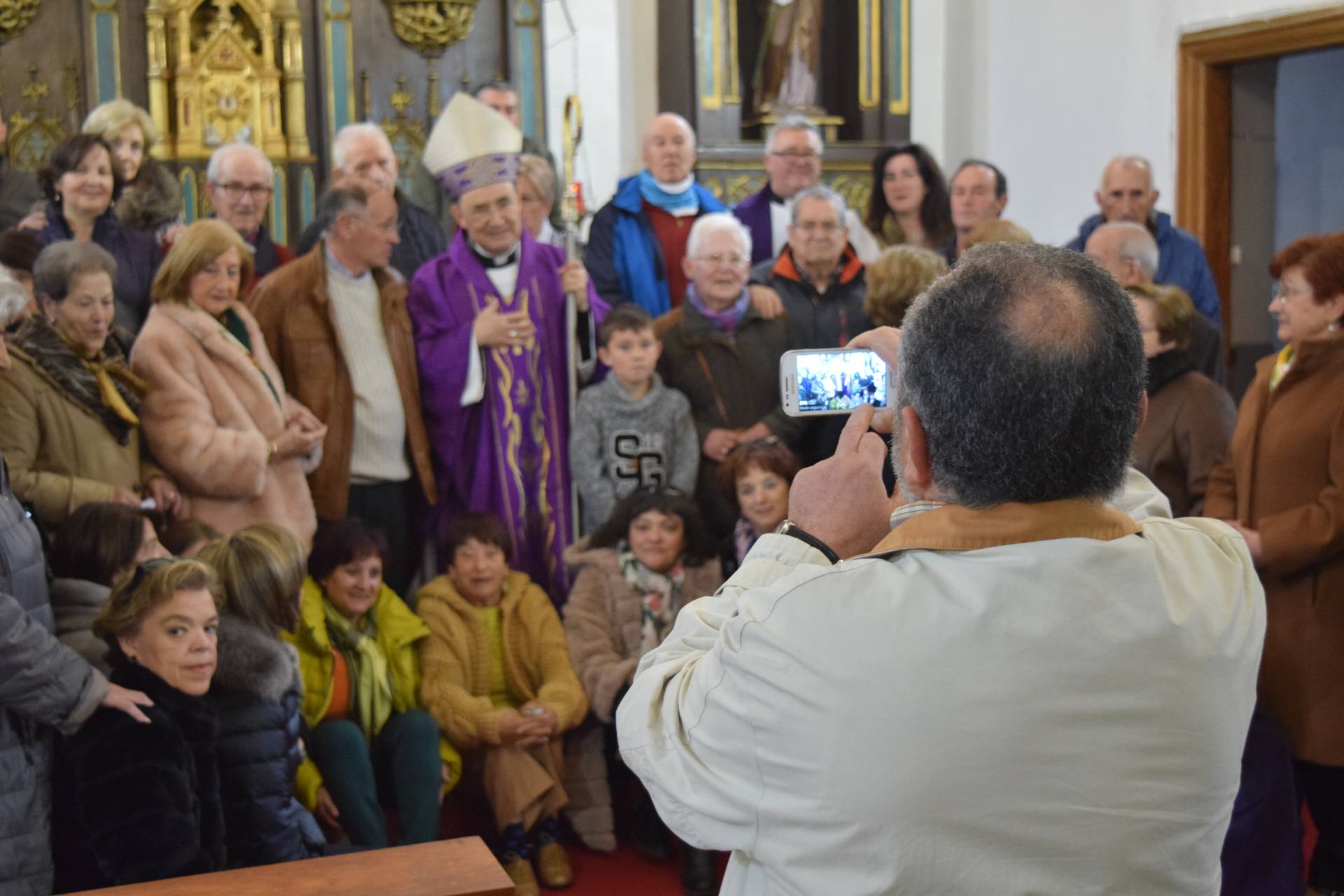 De visita pastoral: Un obispo en camino 7 visita pastoral_5