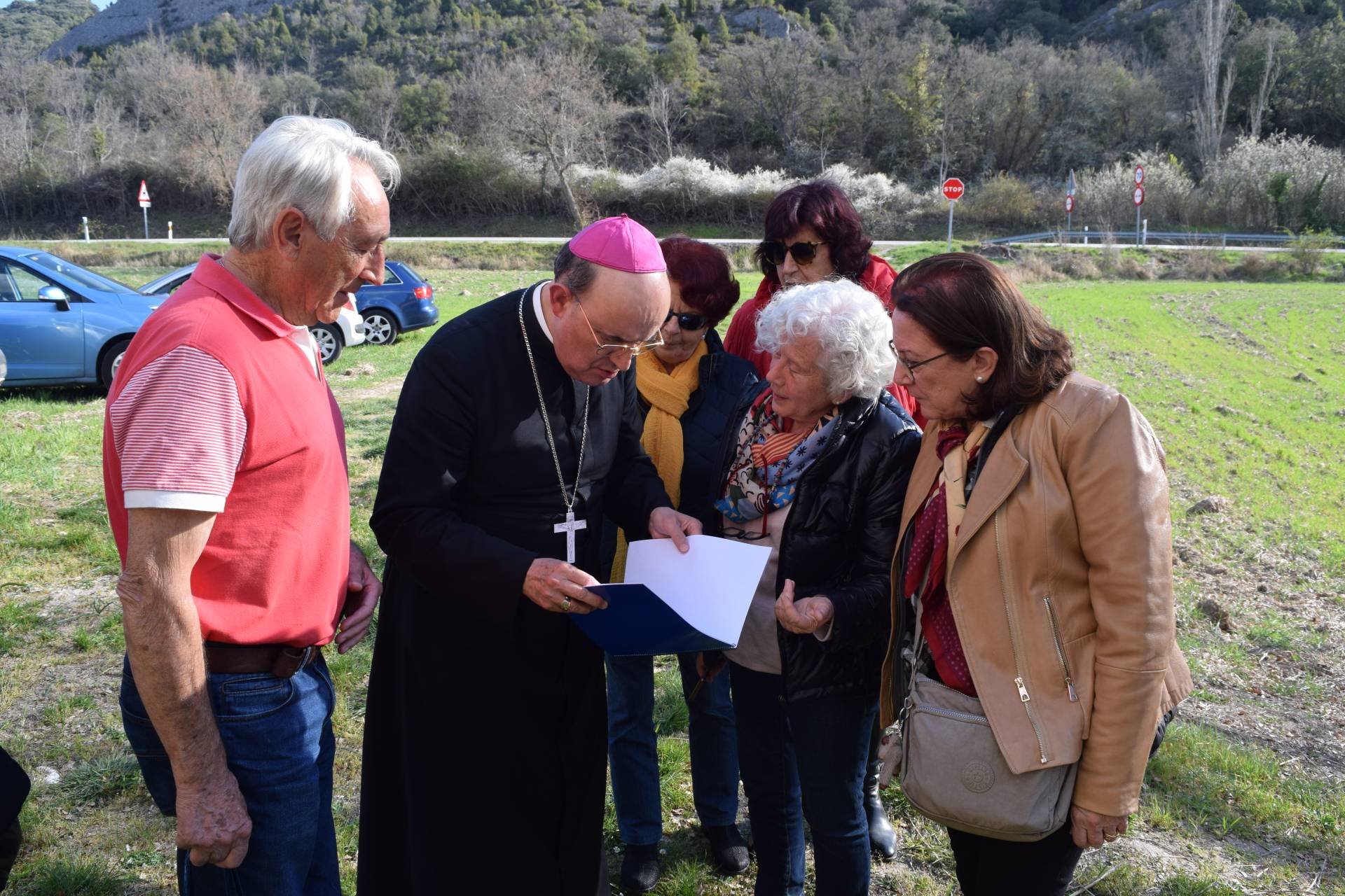 De visita pastoral: Un obispo en camino 6 visita pastoral_8