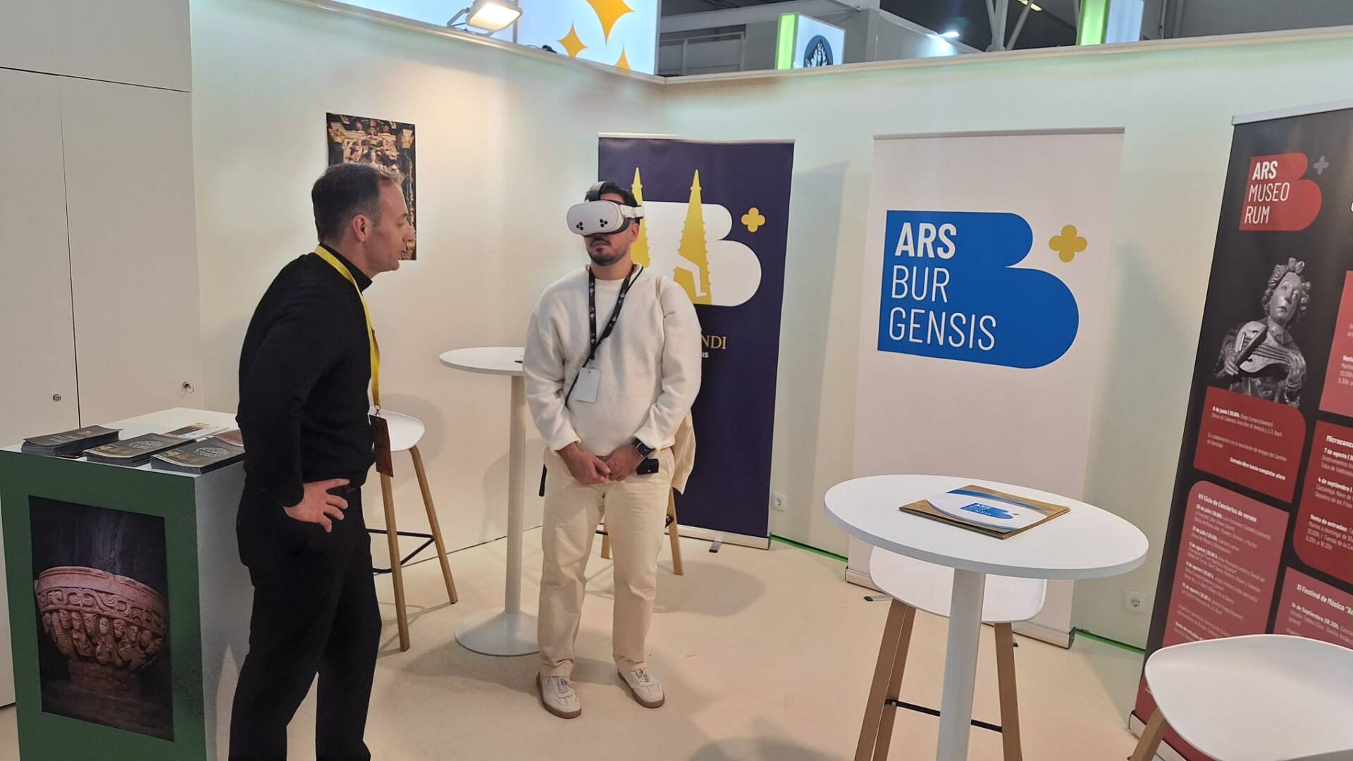 El stand de Ars Burgensis en AR-PA recibe la visita de las instituciones 3 visitas-ars-burgensis-ar-pa-2025_03