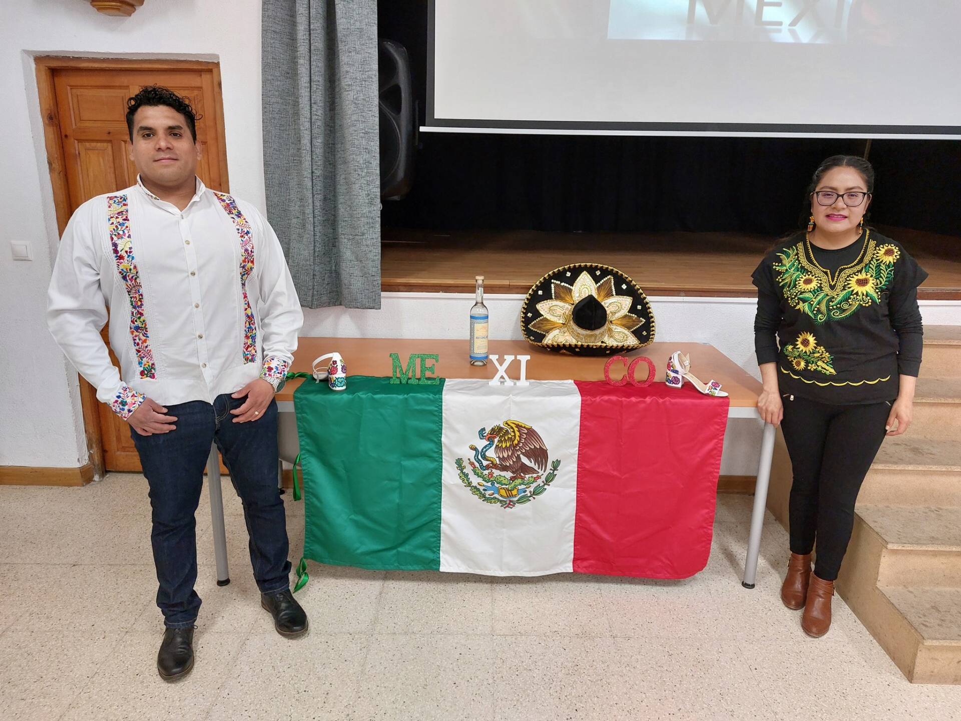 Conocer más de cerca la realidad de los mexicanos en la Ribera, objetivo de ¡Viva México! 1 Conocer más de cerca la realidad de los mexicanos en la Ribera, objetivo de ¡Viva México!