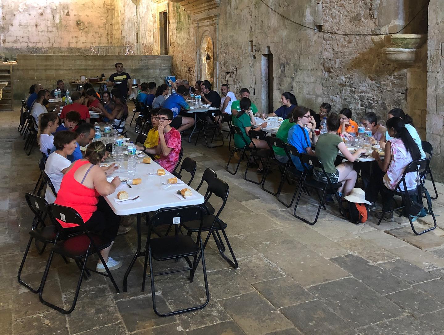 Avalancha de voluntarios para recuperar el monasterio de Rioseco 7 voluntarios Rioseco